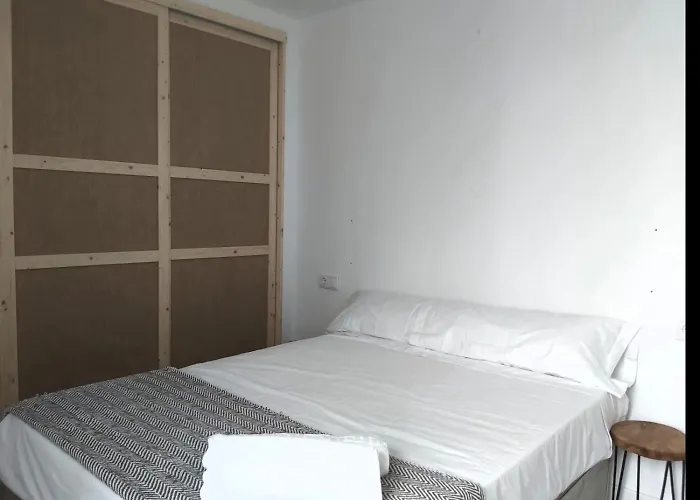 Casa Castilla. Triana.Perfecta Familias Y Parejas!